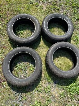 Pneu 215/60 r17 zimni Nokian