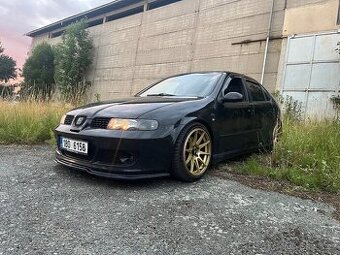 Leon Cupra R