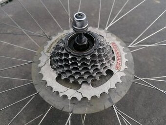 Predám zadné 28" koleso na bicykel