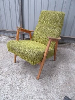 Nabízím elegantní retro křeslo Interier Praha 1966. Na renov