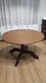 Prodám kulatý jídelní stůl