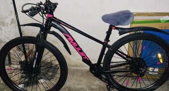Prodám dámské kolo zn.AMULET 29 Black matt/pink