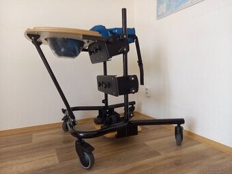 Vertikalizační stojan Leckey F