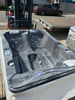 Virivka pro 2-3 osoby Balboa