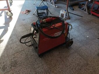 Svářečka CO2 profi