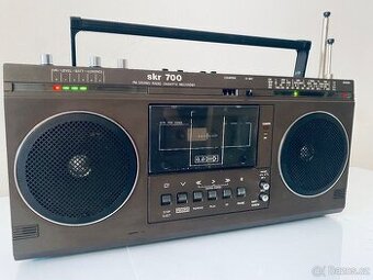 Radiomagnetofon RFT SKR 700, rok 1987