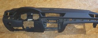 Palubní deska, pásy, airbagy Rapid