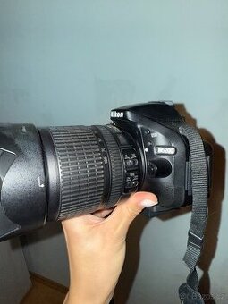 Nikon D5200 + 18-105 VR Kit