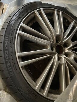Alu 18” kola+pneu 225/40/ZR18