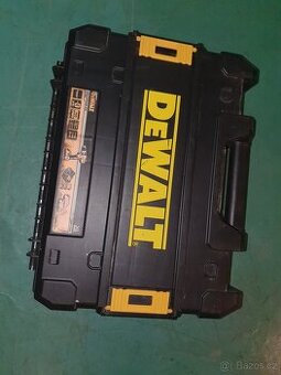 Dewalt kufr tsak