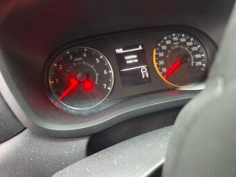 Renault Master hydraulická plošina čelo