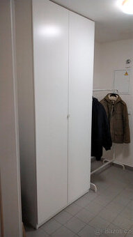 IKEA PAX velká šatní skříň (100x60x235 cm)