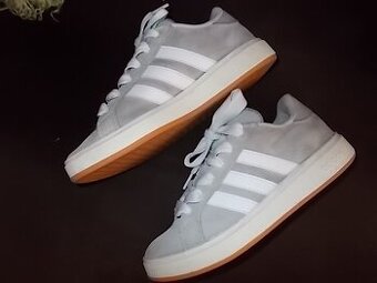 BOTASKY ADIDAS BROUŠENÁ KUŽE VEL 37 TOP STAV