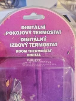 Digitální termostat k podlaze s čidlem
