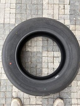 215/65 R17 99V