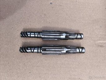 Předlohová hřídel ČZ 501,502 prase Uloženka