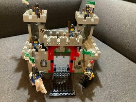 Lego sada 6073 Knights castle KOMPLETNÍ