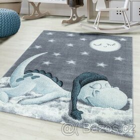 Dětský koberec Bambi 840 blue se spícím dráčkem - 1