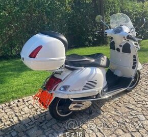 VESPA GTS 300