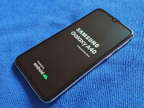 Samsung Galaxy A40 A405F Dual SIM - pěkný, zachovalý