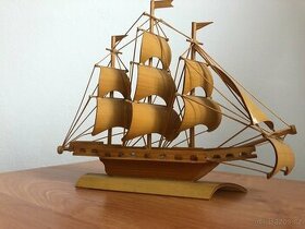 Bambusová loď