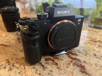 Sony A7R II