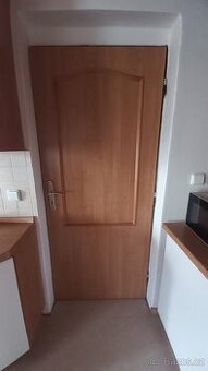 Interiérové dveře 80 pravé plné - 1