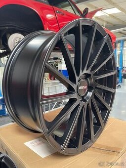 21A alu kola original Motec pro Ford Mustang - 5x114,3 R21