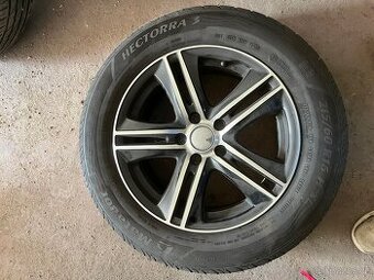 Alu kola pneu 215/60 r16