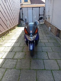 Skútr 125ccm