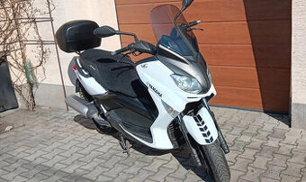 Prodám X MAX 125 rok výroby 2014.