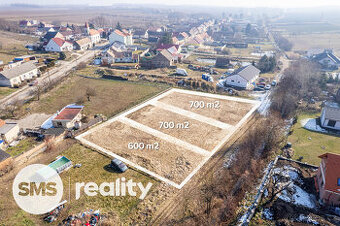 Stavební pozemky Kubšice – 600 m² a 700 m², možnost koupě i