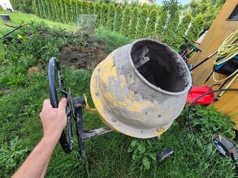 Prodám GÜDE stavební míchačku GBM 160