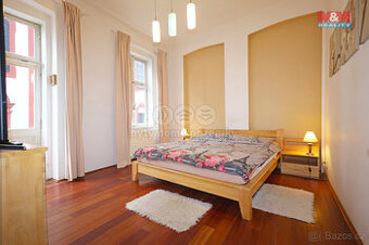 Prodej bytu 6+1, 147 m², Loket, ul. Kostelní