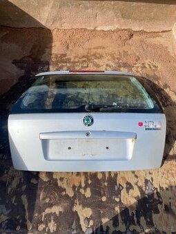 5 dvere kufru octavia