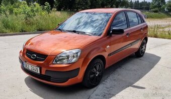 Kia Rio 1.4 DOHC 71kw rok 2009