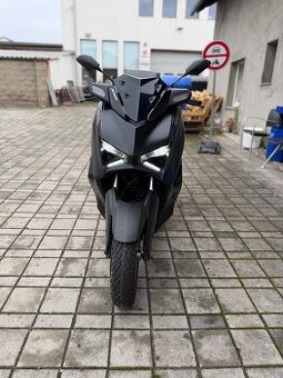 Prodám Yamaha XMAX 300 MAX 2024 - DPH - 1000km - Akrapovič -