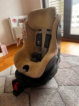Britax Römer DualFix i-Size (od narození do 105 cm-cca4roky)