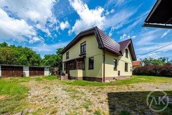 Prodej staršího domu s velkým pozemkem, Sedlnice