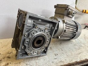 elektropřevodovka  9 ot./min