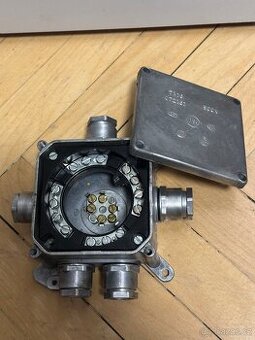 Prodám 6 ks elektrických rozvodných boxů (junction box)