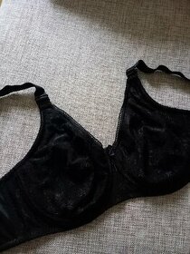 Dámská podprsenka