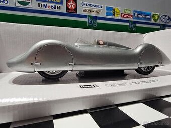 Revell Auto Union Typ C 1:18, světový rekord