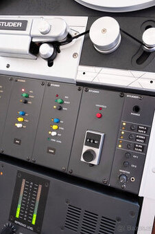 STUDER A810 KOMPLETNÍ TOP + LED MĚŘIČ VU