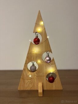 Vánoční stromeček z jasanu