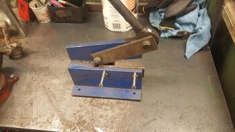 Pákové nůžky na plech