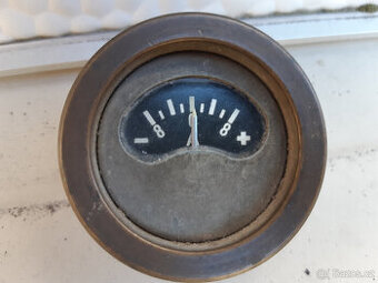 Ampérmetr historický