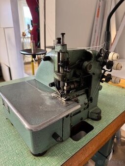 Šicí stroj Overlock Textima na 220v