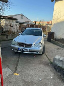 W203