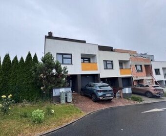 Rodinný dům s pozemky v obci Domažlice, ID 8185e 2303